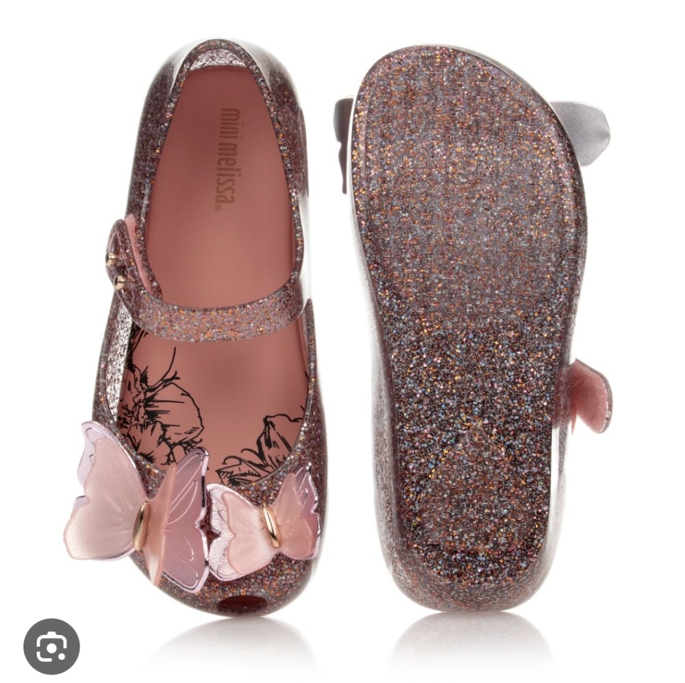 Mini Melissa toddler size 7
